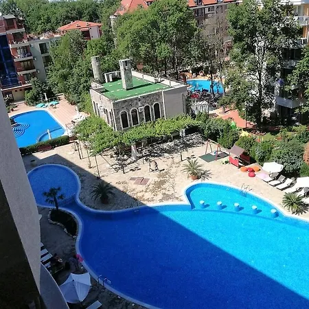 Kalia Apartment *